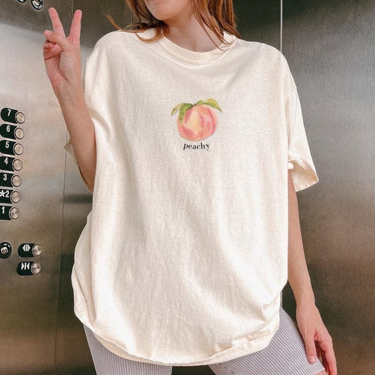 Peach T-Shirt, Vintage Graphic Fruit Shirt, Aesthetic Fruit Shirt, Boho Shirt, Fruit Tee, Peach Graphic T-Shirt, Gift For Women Top Womenswear