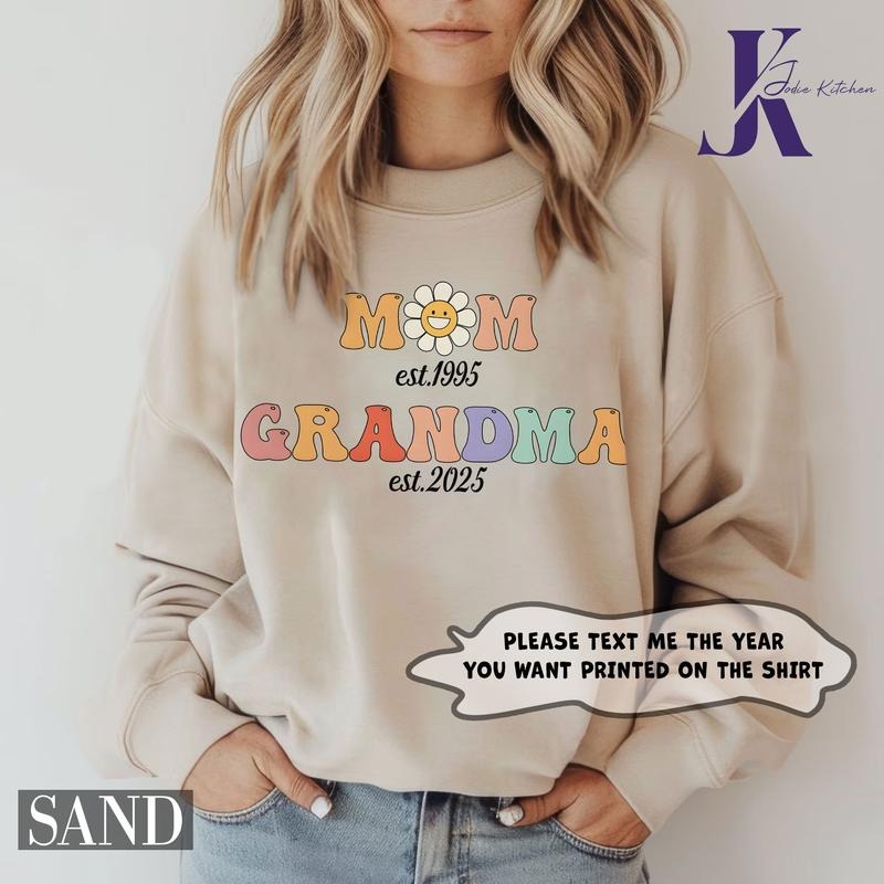 Personalized Mom Grandma Est Shirt, Est Custom Grandma T-Shirt, Gift For Grandma, Grandma To Be Shirt, New Grandma Shirt, Baby Announcement