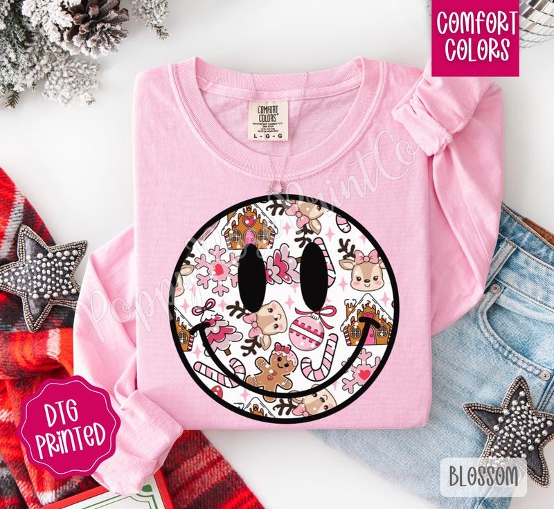Pink Christmas Smiley Comfort Colors Long Sleeve T-Shirt, Cute Women's Holiday Tee Hoodie, Sweatshirt | WearSparks.com
