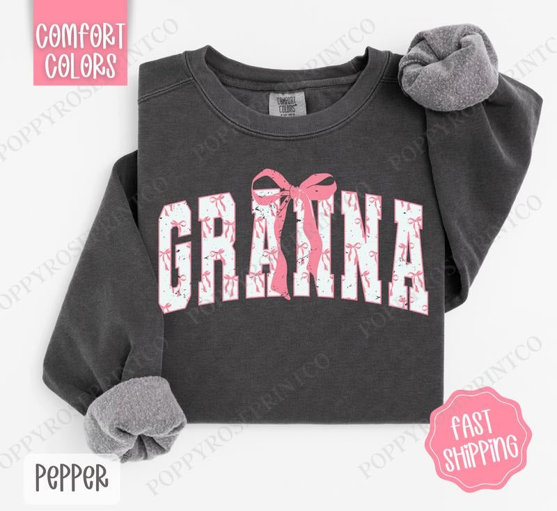 Pink Granna Bow Comfort Colors Sweatshirt, Women's Crewneck, Cute Women's Sweater T-Shirts, Hoodie | WearSparks.com