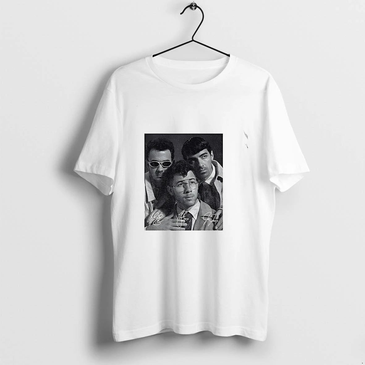 Premium Jonas Brothers Signed Portrait Joe Nick Kevin Jonas Tshirts