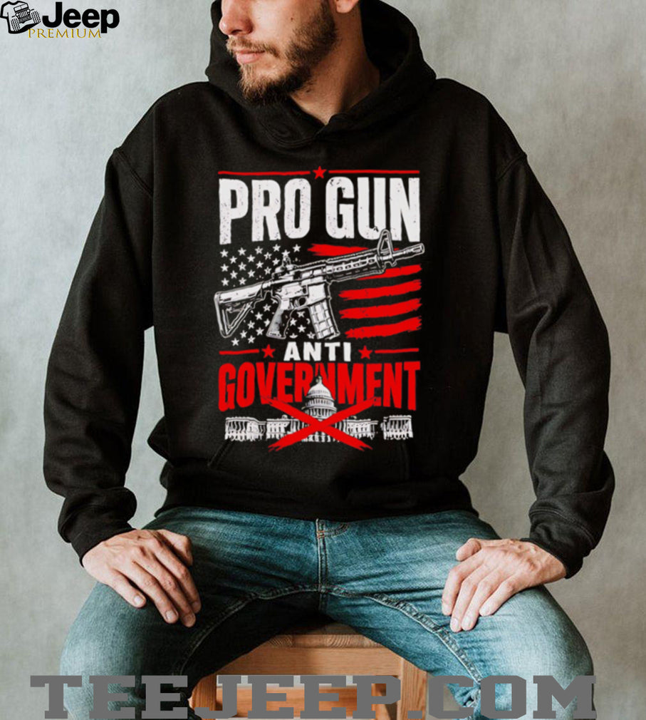 Pro Gun Anti Government Second Amendment Flag Patriotic American Freedom Rights Vintage Men T Shirt