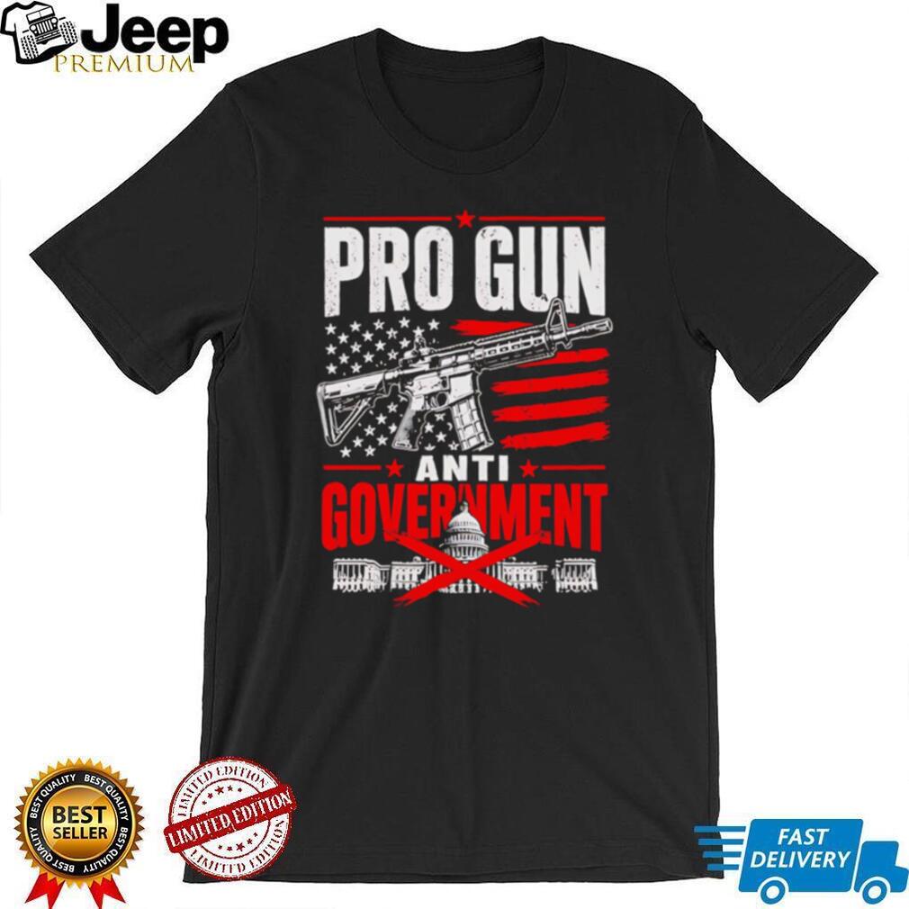 Pro Gun Anti Government Second Amendment Flag Patriotic American Freedom Rights Vintage Men T Shirt