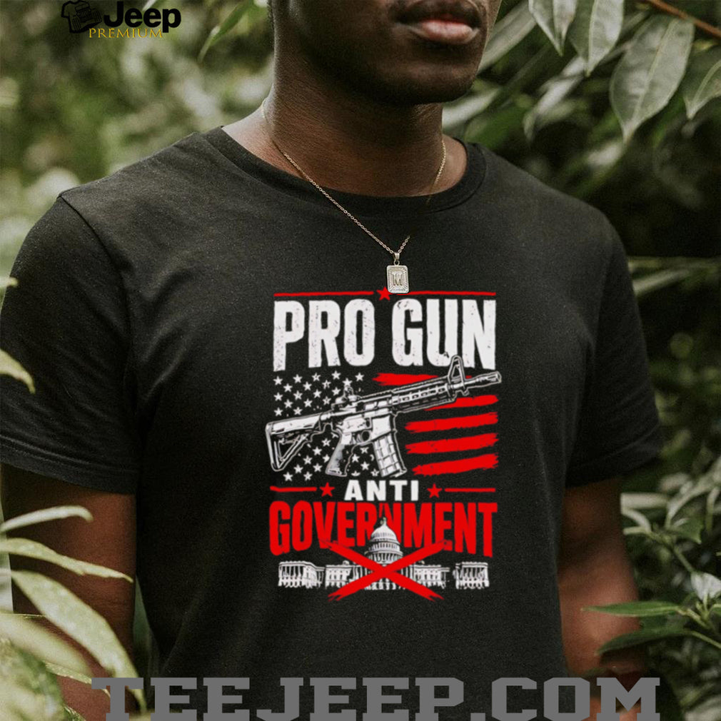 Pro Gun Anti Government Second Amendment Flag Patriotic American Freedom Rights Vintage Men T Shirt