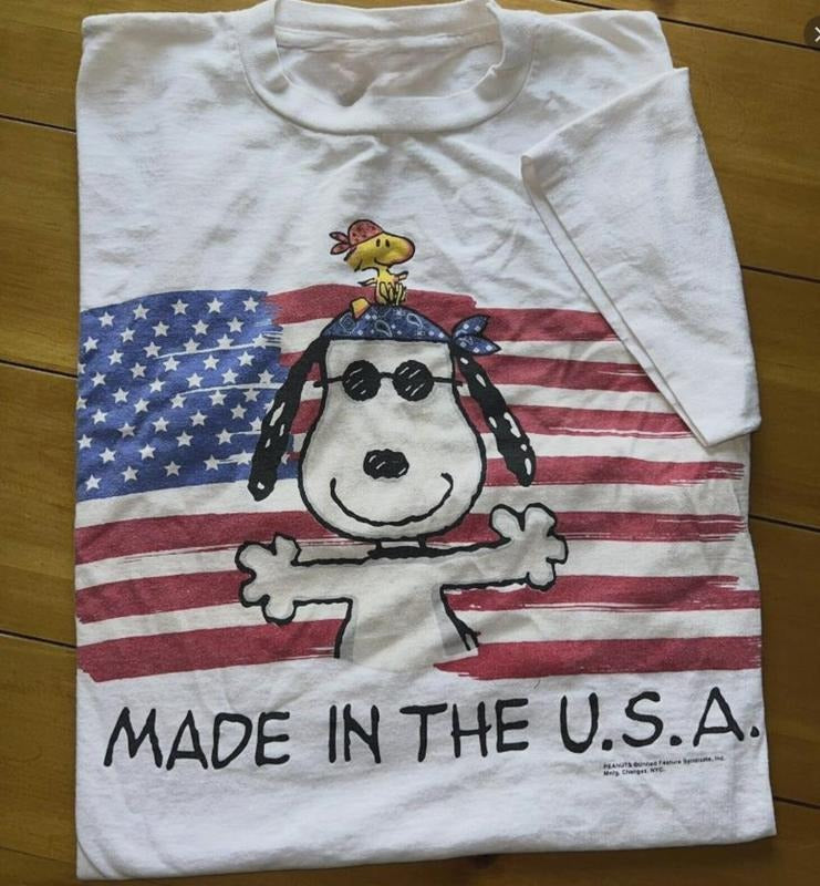 RARE Flag Single Stitch Vintage Peanuts Woodstock Snoopy T-shirt Snoopy shirt All Size