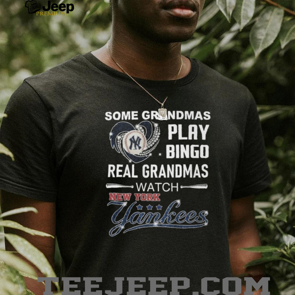 Real Grandmas Watch New York Yankees Baseball Fan Gift T Shirt