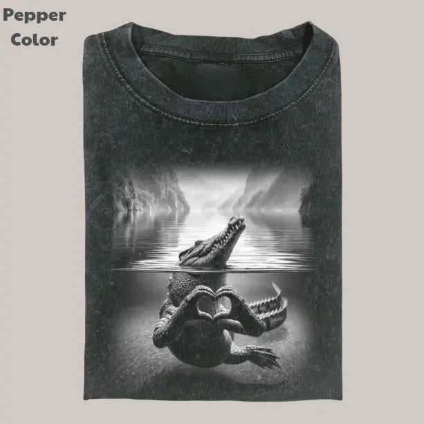 Retro Funny Vintage Graphic Tee, Crocodiles Heart T-Shirt, Unisex Meme Cringe Funny Dumb Shirt, Menswear Womenswear Streetwear