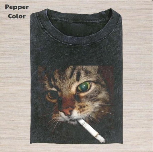 Retro Funny Vintage graphic Tee, Cat smoling T-shirt, Animal shirt
