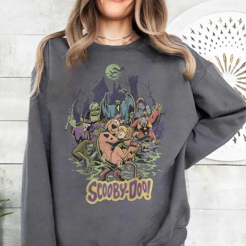 Retro Halloween 90s Movies Sweatshirt, Vintage Halloween Sweatshirt, Halloween Tshirt, Spooky Season Shirt, Vintage 90s Halloween Graphic Shirt, Sweatshirt hot tiktok, sweatshirt best sellling