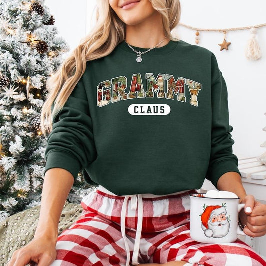 Retro Vintage Grammy Claus Sweatshirt, Christmas Grammy Shirt, Grammy Claus T-shirt, Family Christmas Sweater, New Grammy, Gift For Grammy