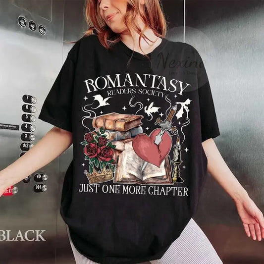 Romantasy t-shirt for Romance Reader and Book Lover Vintage Reading Shirt Gift for Bookworm and Bibliophiles Girly Bookish Merch t-shirt, Tiktokmademebuyit