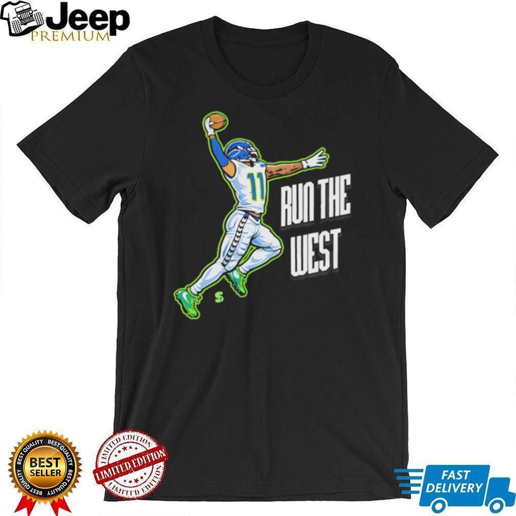 Run The West Seattle Football Number 11 Catch Illustration Men Fans Sports T Shirt