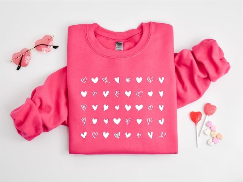 SALE Cute Heart Shirt, Womens Valentines Day Sweatshirt, Valentine Sweatshirt, Womens Valentines Day Shirt, Valentines Day Shirt, Valentines Tee, Trending tiktok shirt, RETRO VALENTINE