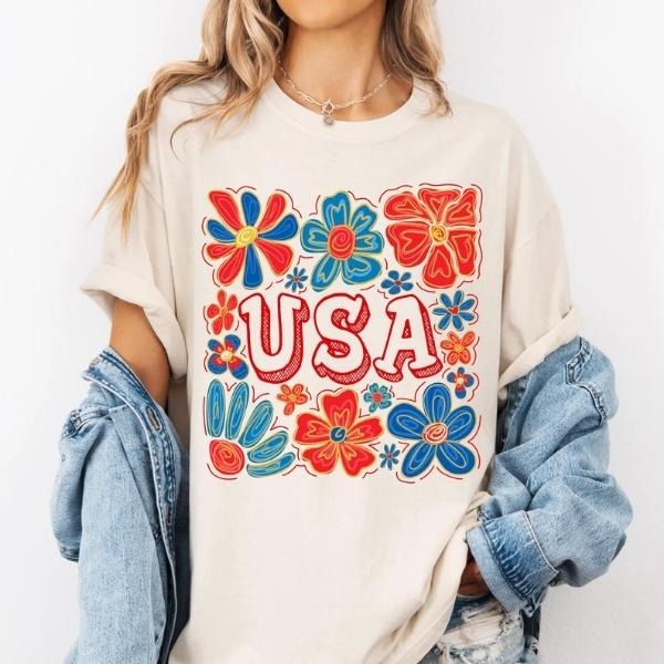 [SALE UP TO 60%] Cute Girly Coquette T-Shirt Sweatshirt, Memorial Day and 4th of July Tee, Floral America Graphic, Retro Boho USA Flag Aesthetic Look