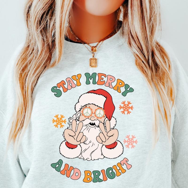 STAY MERRY AND BRIGHT CREWNECK (Crewneck Sweatshirt, Unisex Fit, Causal Sweatshirt for Christmas, Christmas Holiday Sweatshirt) Casual Womenswear