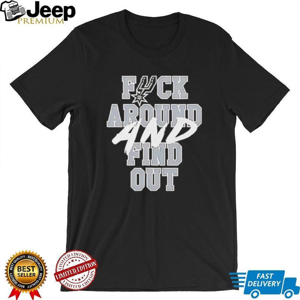 San Antonio Basketball Fan Graphic Graphic T Shirt