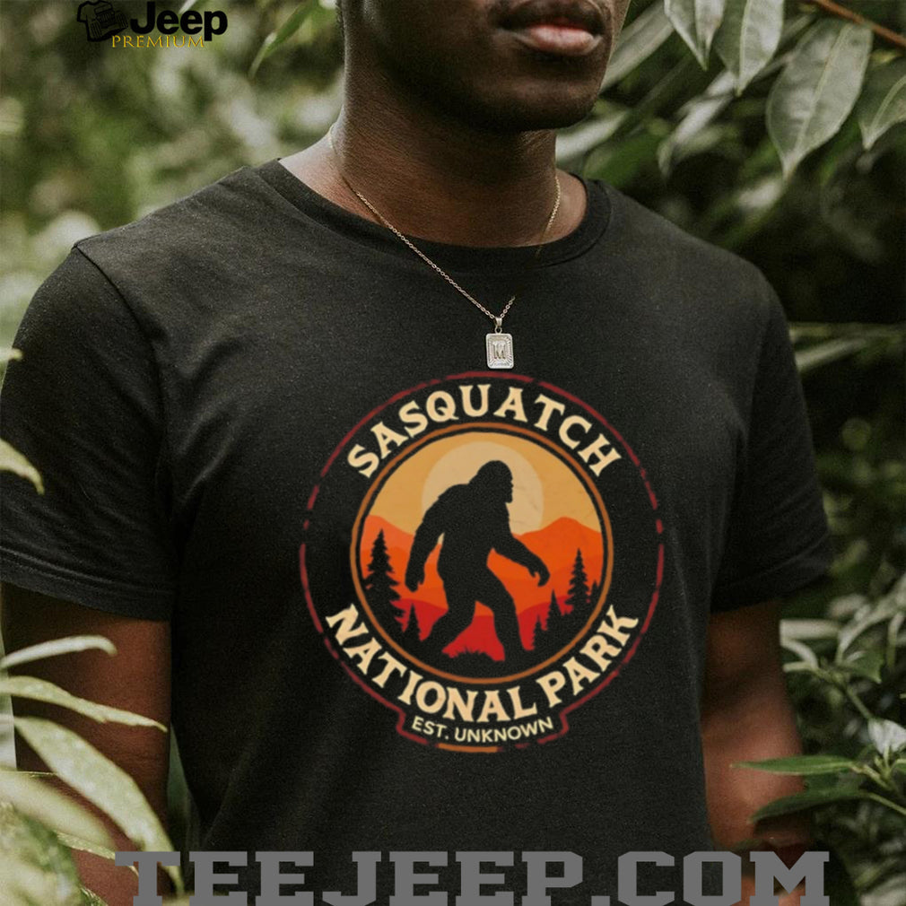 Sasquatch National Park Est Unknown Retro Sunset Bigfoot T Shirt