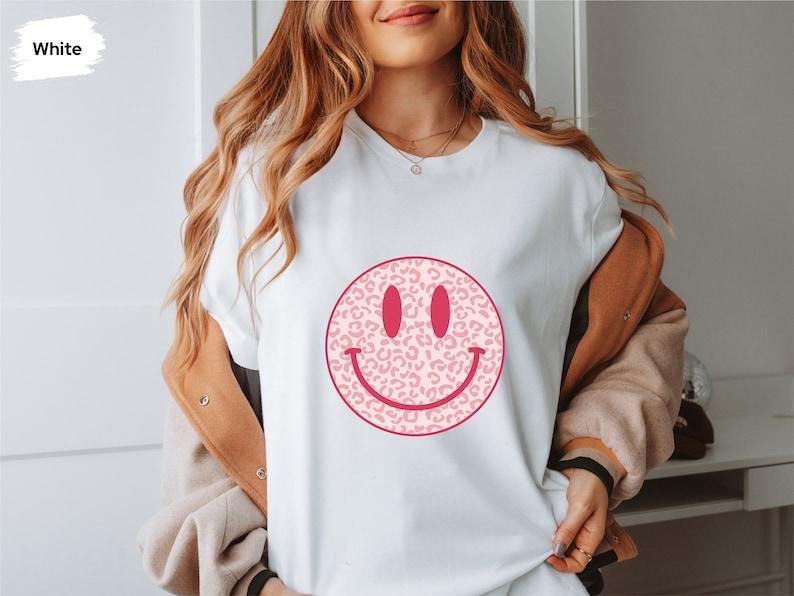 Smiley Face Sweatshirt, Happy Face Shirt, Retro Shirt, Retro Vintage Hoodie and Sweater; T-shirt Cotton Womenswear Light Polyester Light Polyester Solid Tops