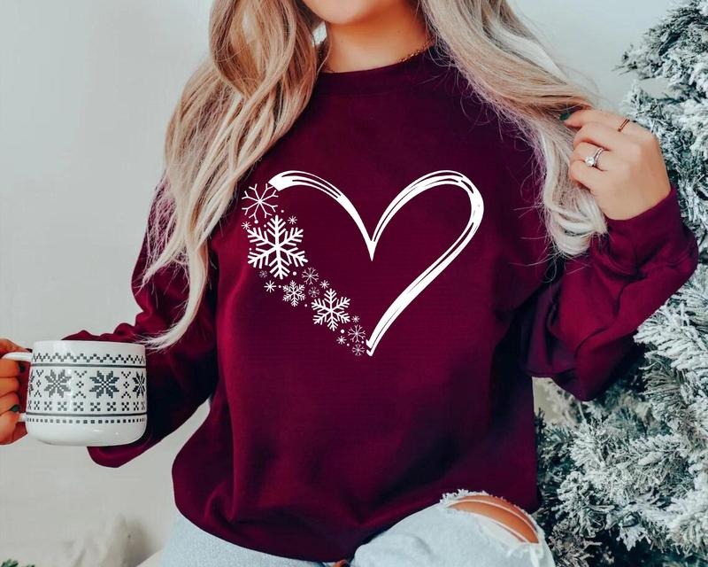 Snowflake Sweatshirt, Christmas Sweatshirt, Women Holiday Shirt, Snow Flake Heart Sweater, Snow Sweatshirt, Christmas Gift Shirt, Winter