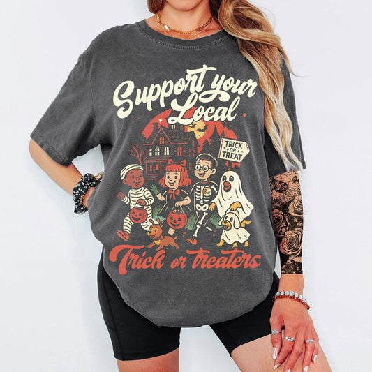 Support Your Local Trick or Treaters Shirt, Retro Halloween 2025 Tee, Vintage Fall Costume Shirt Design for Spooky Nostalgia T-shirt, Halloween Gifts