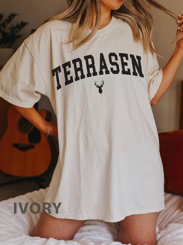 Terrasen t-shirt, Throne of Glass T-shirt, Reading lover gift, Book Lover t-shirt, Bookworm, gifts for book lover Hoodie,...