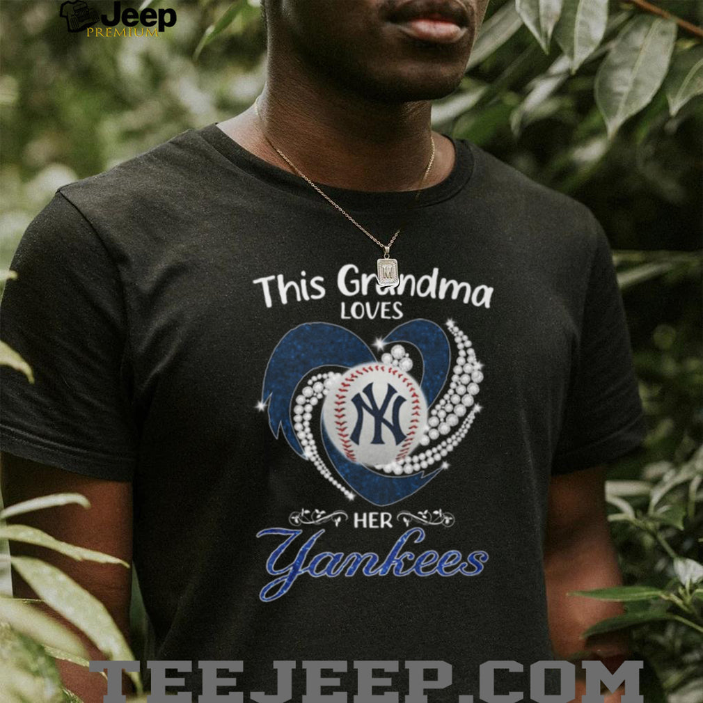 This Grandma Loves Her Yankees Sparkling Heart Baseball T Shirt