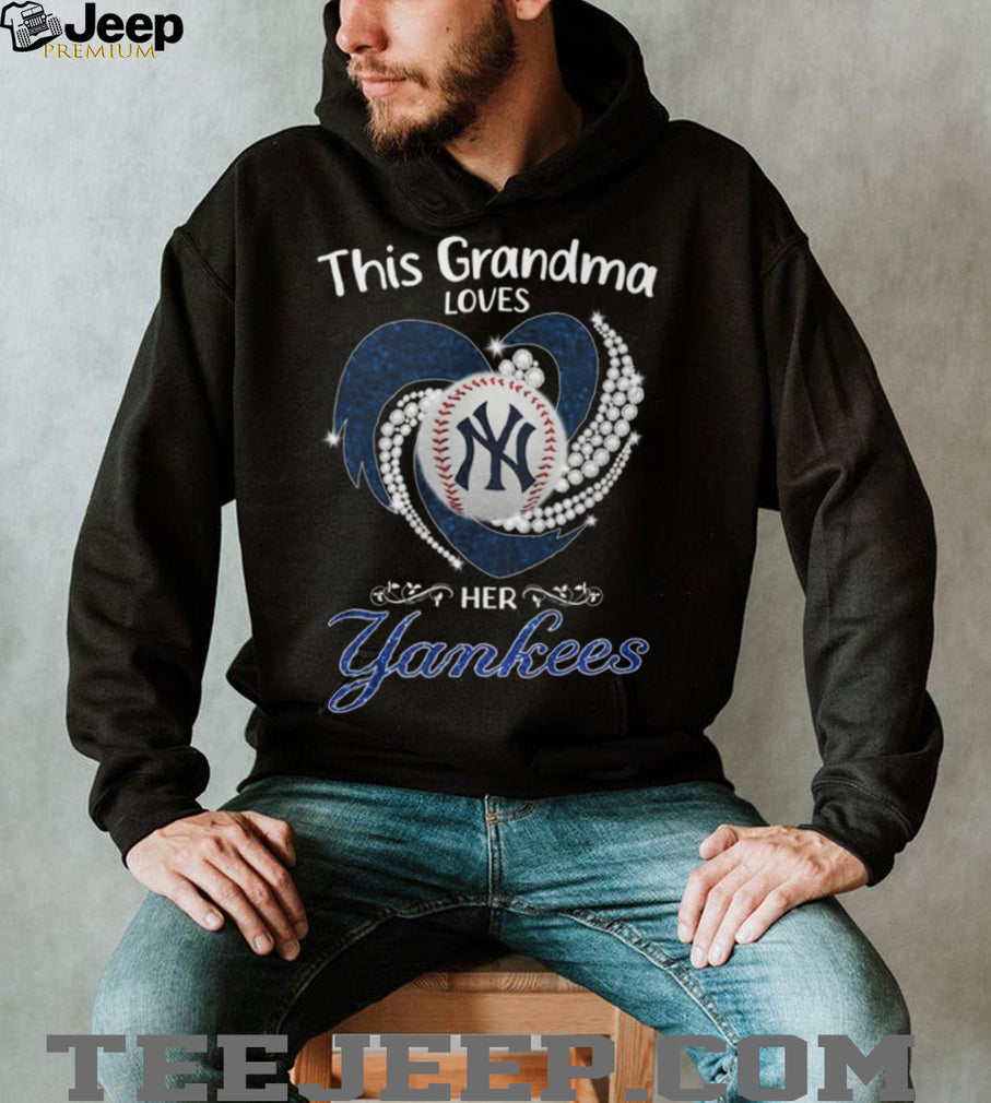 This Grandma Loves Her Yankees Sparkling Heart Baseball T Shirt