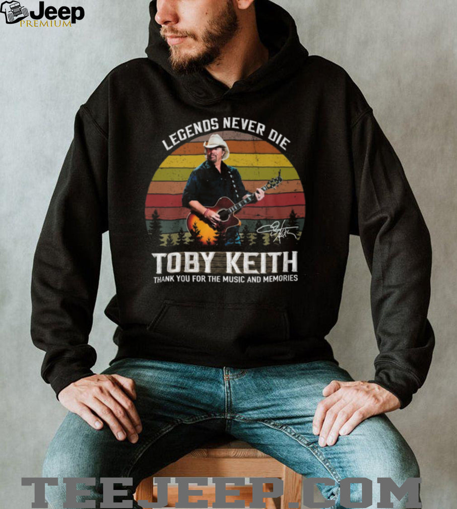 Toby Keith Legends Never Die Vintage Sunset Music & Memories Tribute T Shirt