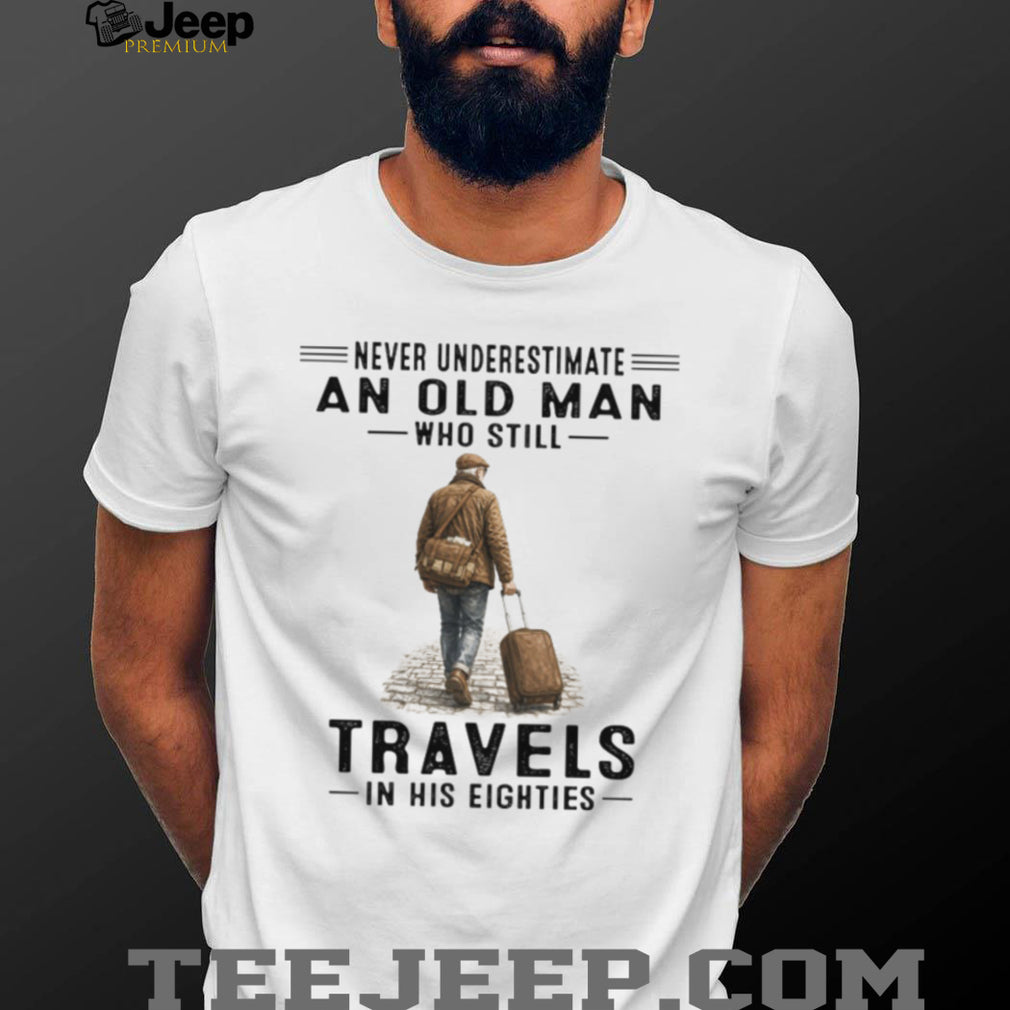 Traveling Old Man 80s Retirement Travel T Shirt