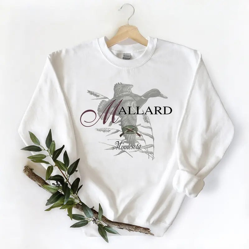 Unisex Hunting Duck Vintage 90s Mallard Graphic Sweatshirt Mallard Duck Animal Crewneck Pullover Cotton Hoodie t-shirts Fabric Womenswear