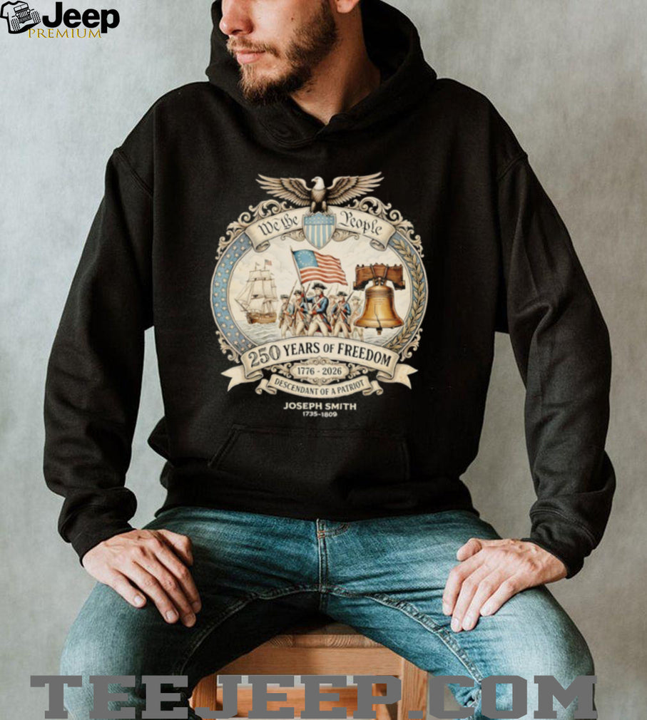 United States 250 Years Freedom 1776 2026 Descendant Of A Patriot Vintage Fans T Shirt