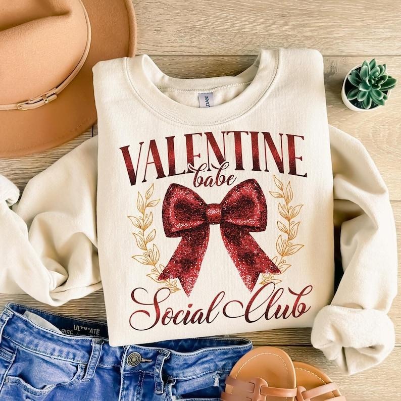 Valentine babe social club , Coquette Valentines Day Sweatshirt Valentines , Retro Valentine , Cocktail club, Aesthetic Vday