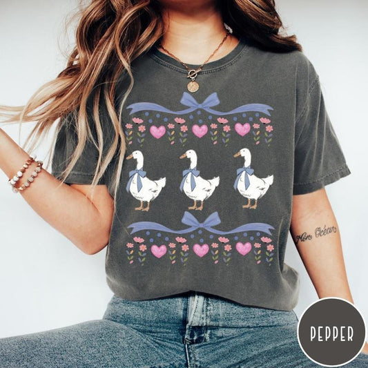 Victoria Maxwell, Vintage Womenswear Graphic Tee, Colorful Vintage Original 1980s Blue Ribbon Goose Comfort Colors T-Shirt, Retro Goose With Hearts Shirt, Funny Summer Top for Women
