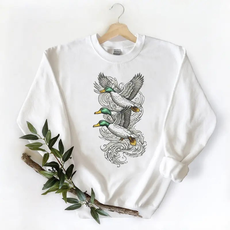Vintage 3 Mallard Ducks Flying Unisex Tshirt Sweatshirt Hoodie, for duck hunters, husbands and Mallard duck lovers