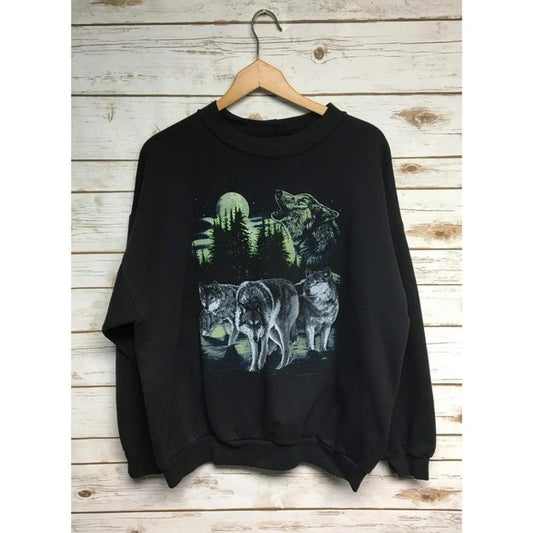 Vintage 90's Distressed Wolves crew neck sweatshirt black crewneck sweatshirt lone wolf animal print nature scene boxy fit Menswear Athletic