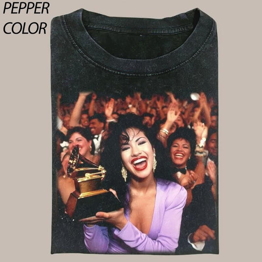 Vintage Aaliyah At The Awards Comfort Colors T-Shirt, Unisex Shirt , 90'S Clothing Music Womenswear Top Streetwear Summer Casual