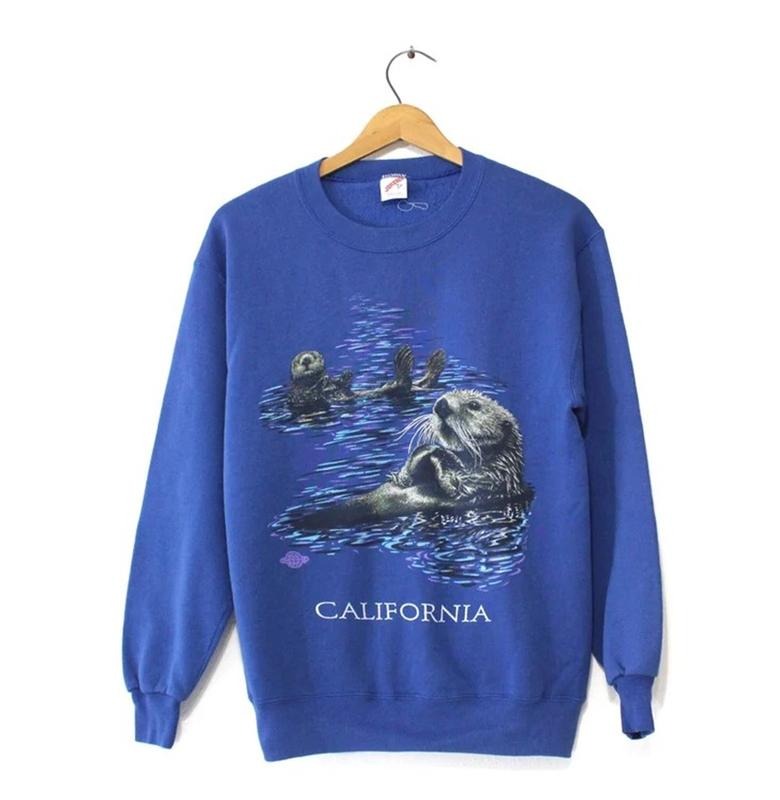 Vintage California Otter Sweatshirt - Fitted Crewneck with Otter Graphic, Casual Cotton for Otter Lovers