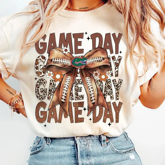 Vintage Florida Gators Football Coquette Bow Game Day Shirt, Gameday Women's Shirt, Tis the Football Season Shirt, Football Mom Shirt College Game Day, Unisex Retro Tee for Men, for Women Top Womenswear Lady