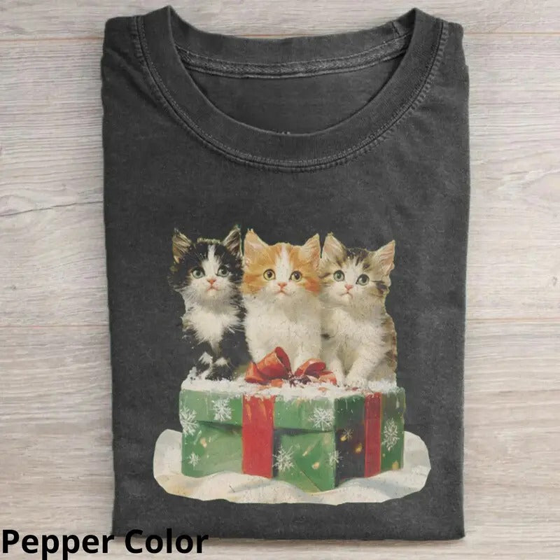 Vintage Funny Christmas Cat T-Shirt, Funny Graphic Tee Womenswear Top