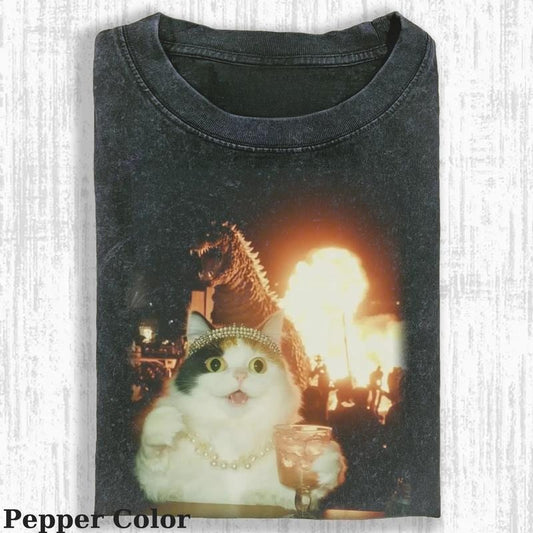 Vintage Funny Dinosaurs Scaring Cats T-shirt,Love Cats Tshirt- Love Dinosaurs-  Meme Tshirt- Top Menswear