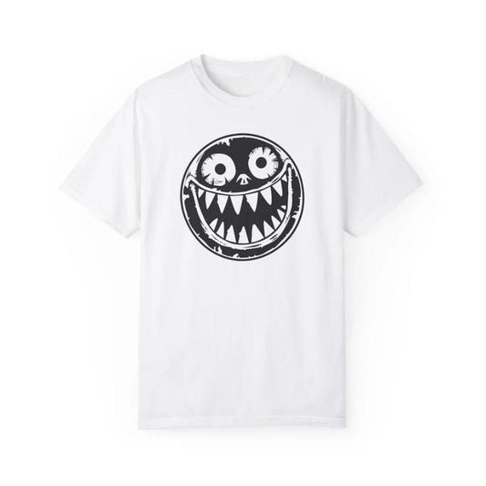 Vintage Grinning Skull T-Shirt, Retro Gothic Graphic Tee for Horror Fans, Unique Casual, 2YK clothing, affliction style, Menswear Womenswear Top