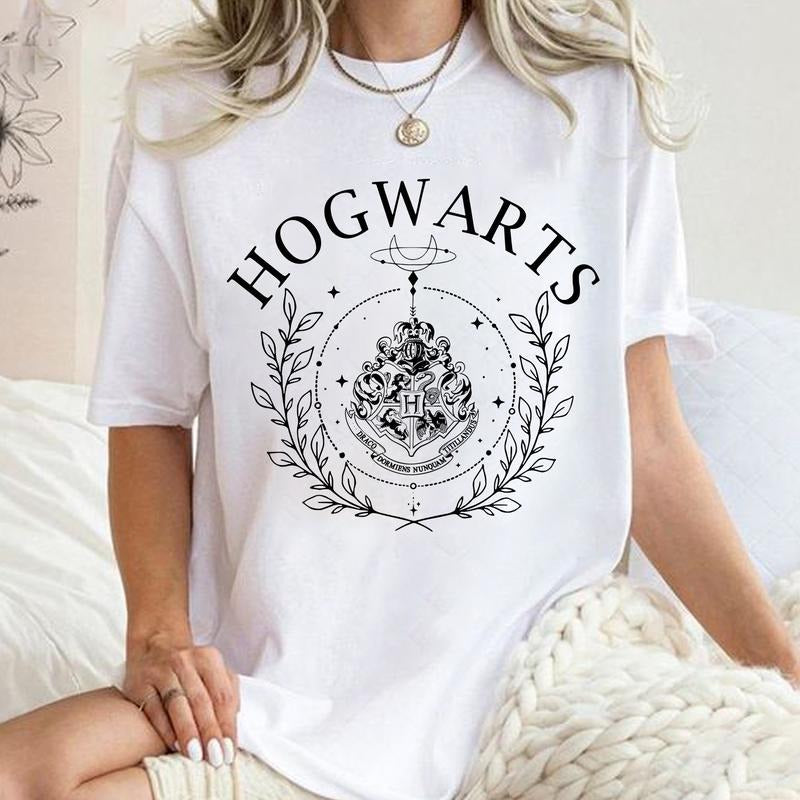 Vintage Hogwarts School Shirt, Retro Wizard Castle Shirt, Harry Potter Sweatshirt, Fantasy Reading Book Shirt, Gifts For Book Lovers