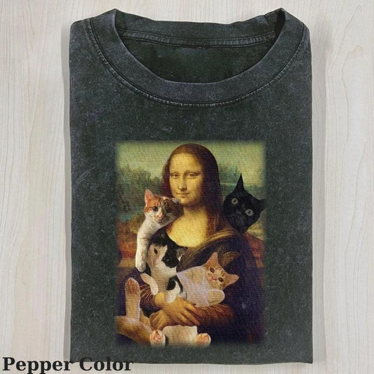 Vintage Mona Lisa And Cats T-Shirt, Fantasy Kitten Tshirt, Cute Cat Shirt, Cool Cat Tshirt, Love Cat Tshirt, Funny Mona Lisa Shirt, Meme Cringe Funny Dumb Shirts, Unisex Shirt Menswear Womenswear Streetwear