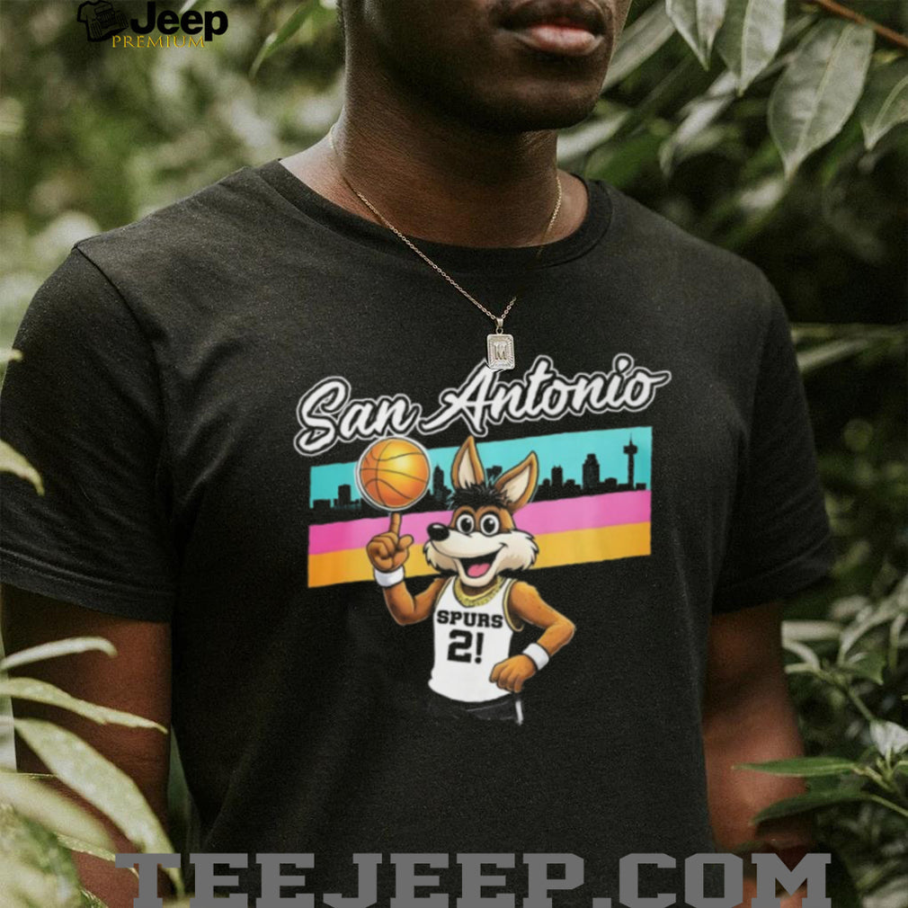 Vintage San Antonio Spurs Coyote Basketball Skyline Retro T Shirt