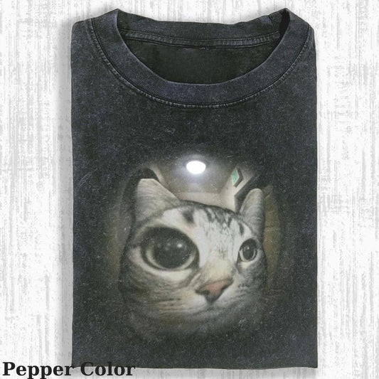 Vintage Strange Cat T-shirt, Fantasy Kitten Tshirt, Cute Cat Shirt, Love Cat Tshirt, Meme Cringe Funny Dumb Shirts, Unisex Shirt Menswear Womenswear Streetwear