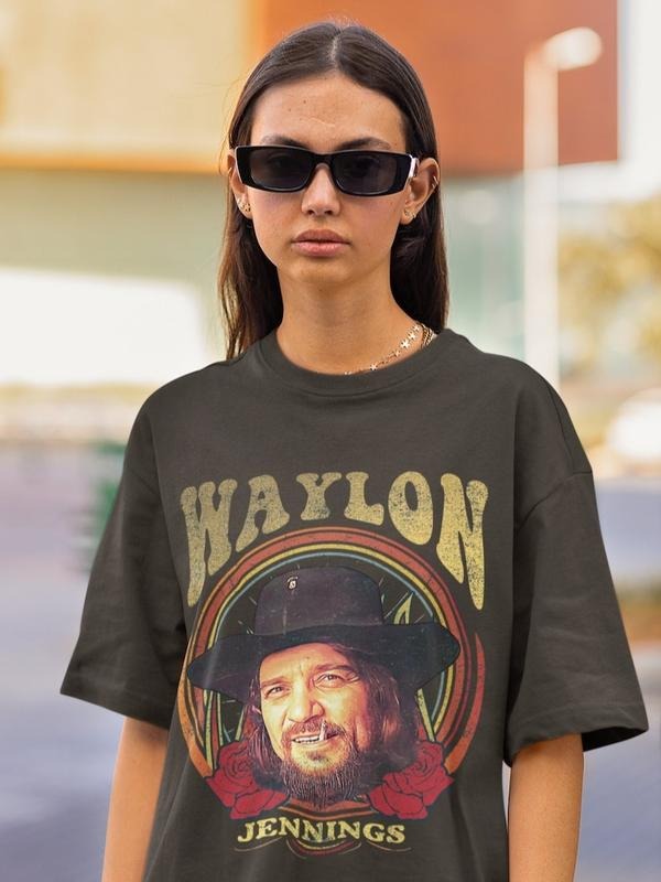 Waylon Jennings Retro Style Unisex T-Shirt. Vintage Style Country Music T-Shirt. Outlaw Tee. Gift For Country Fan  Western  Retro 70s Tee