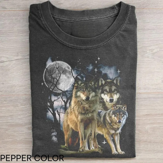 Wolf 90s Vintage Graphic T-shirt, Wolf Lovers Retro Moon Tee, 2000s Nature Moon Alpha Shirt, Nostalgia Unisex Oversize Tee, Wolf Party Gifts