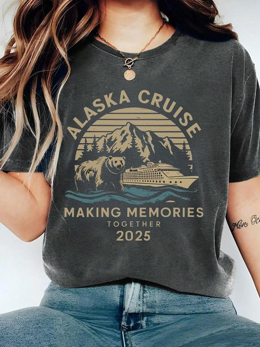 Women's Alaska Cruise Graphic Print Round Neck Tee, Vintage Trendy Casual Bear & Mountain & Ship Printed T-shirt for Daily Wear, Ladies Summer Outfit