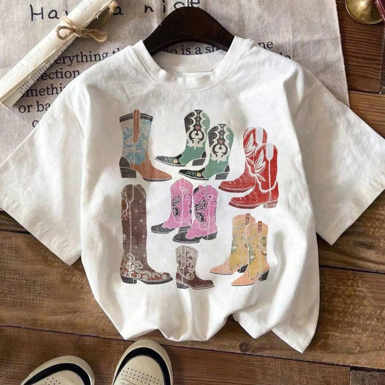Women's Boots Print Round Neck Tee, Fashion Casual Short Sleeve T-shirt, Ladies Summer Clothes for Daily Wear Hoodie,...