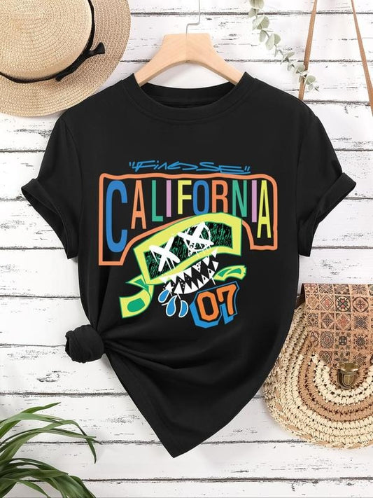 Women's Cartoon Face & Letter Print Round Neck Tee, Vintage Trendy Casual Graphic Short Sleeve T-shirt for Daily Wear, Ladies All Seasons Outfit